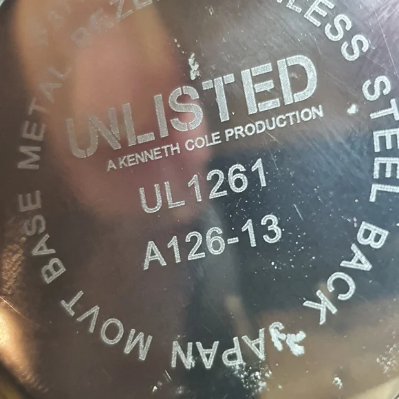 Unlisted By Kenneth Cole UL1261 Goldtone/Black Leather Men's Watch - Picture 4 of 4